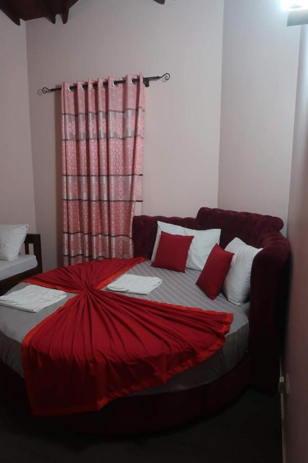 Airport Villa D 87 Katunayaka Kültér fotó